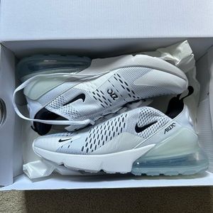 Nike AirMax 270 - Women